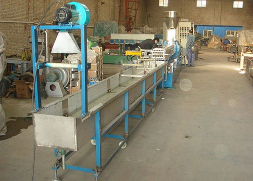 Water cooling strand pelletizing line
